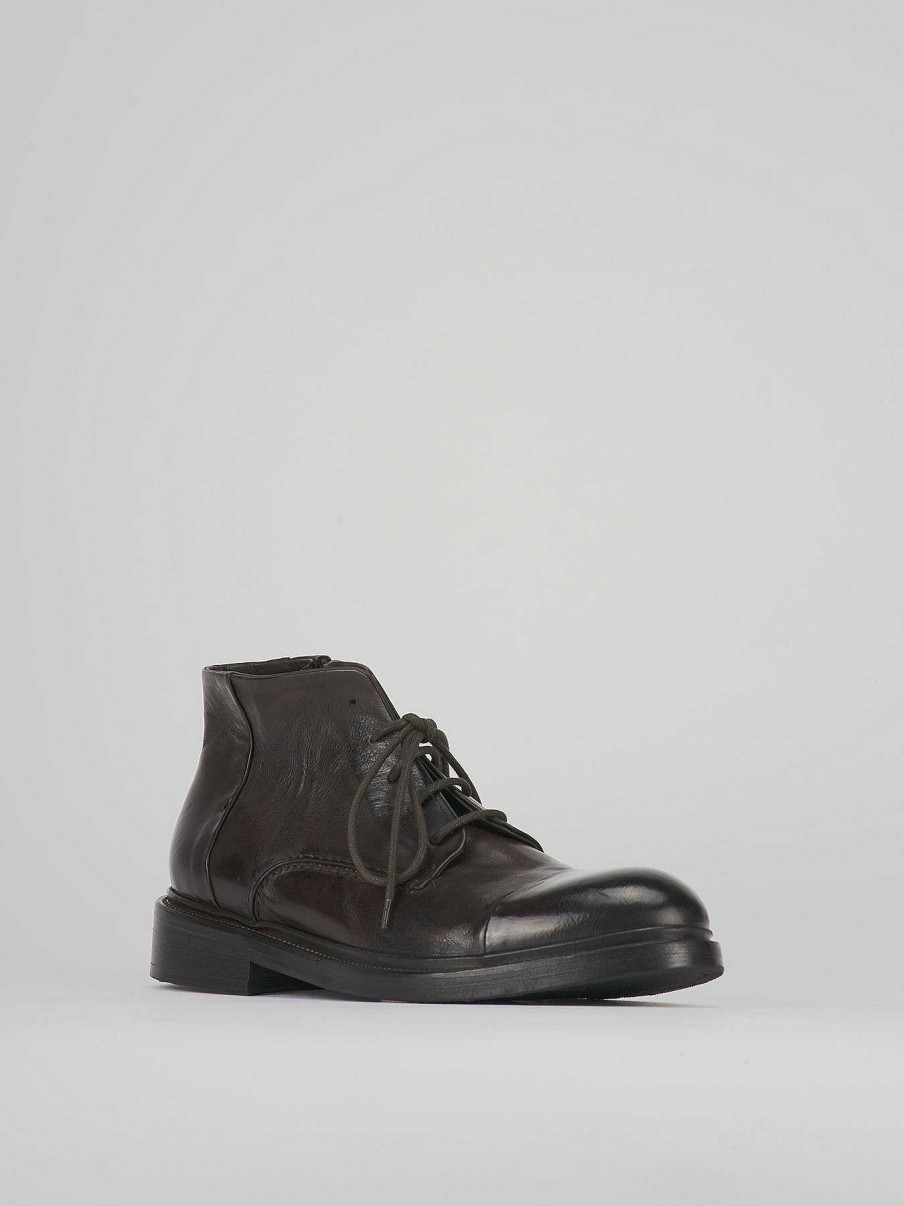 Hombre Barca | Botas Militares De Cuero Marron Oscuro.