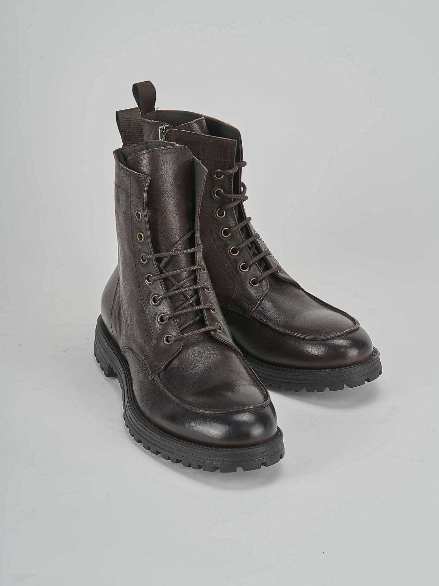 Hombre Barca | Botas Militares De Cuero Marron Oscuro.