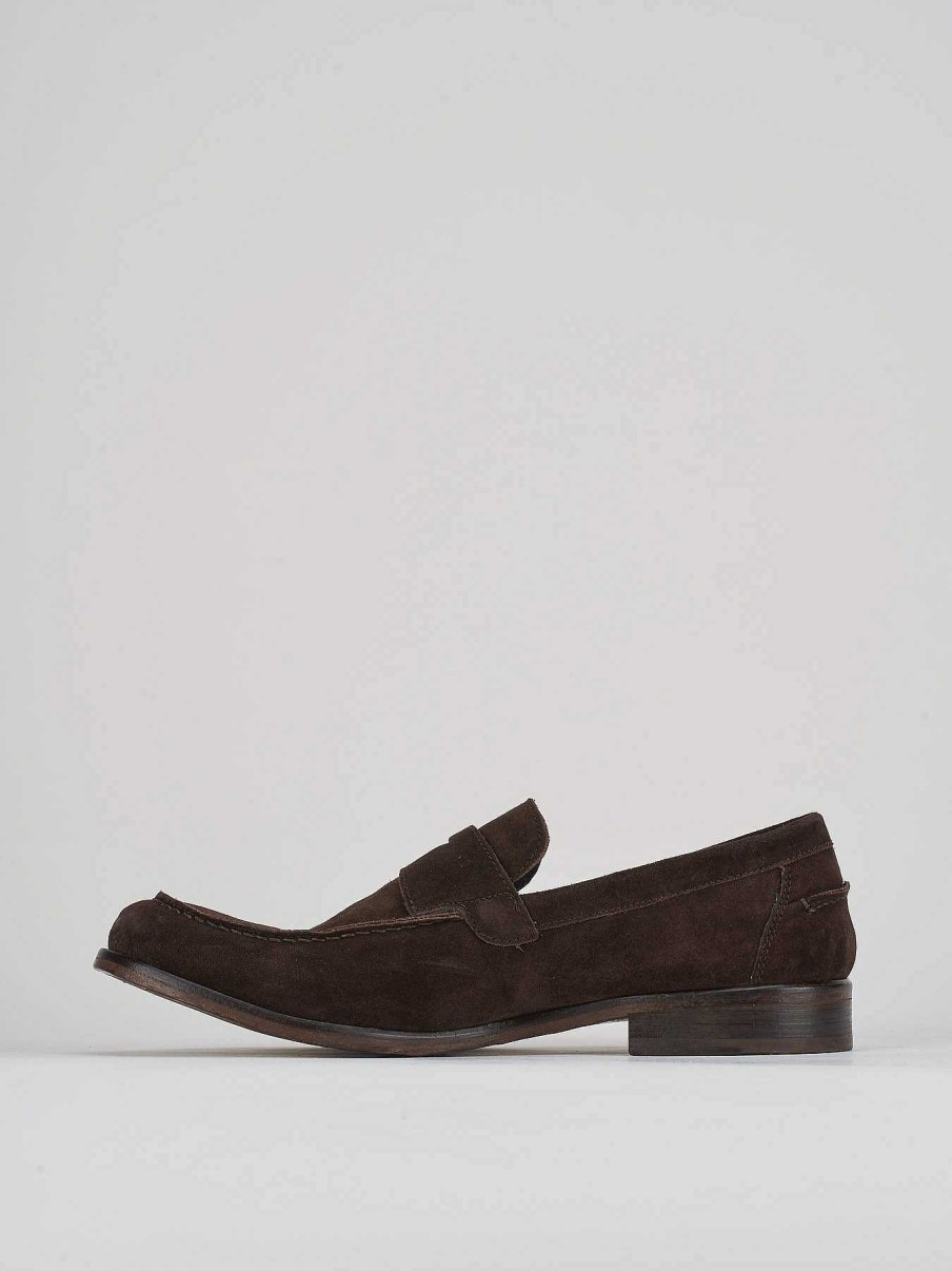 Hombre Barca | Mocasin Tacon 1 Cm Ante Marron Oscuro.