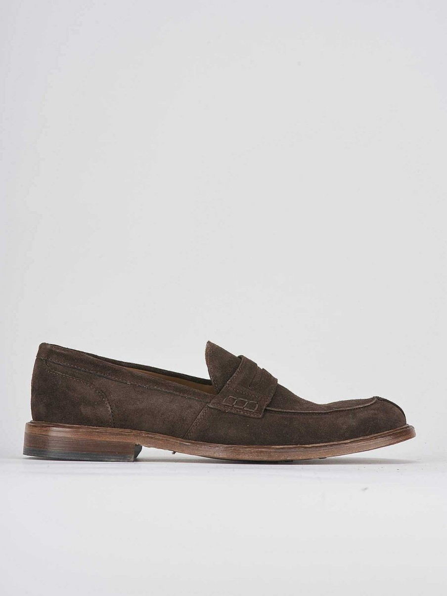 Hombre Barca | Mocasin Tacon 1 Cm Ante Marron Oscuro.