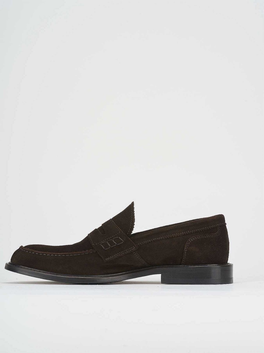 Hombre Barca | Mocasin Tacon 1 Cm Ante Marron Oscuro.